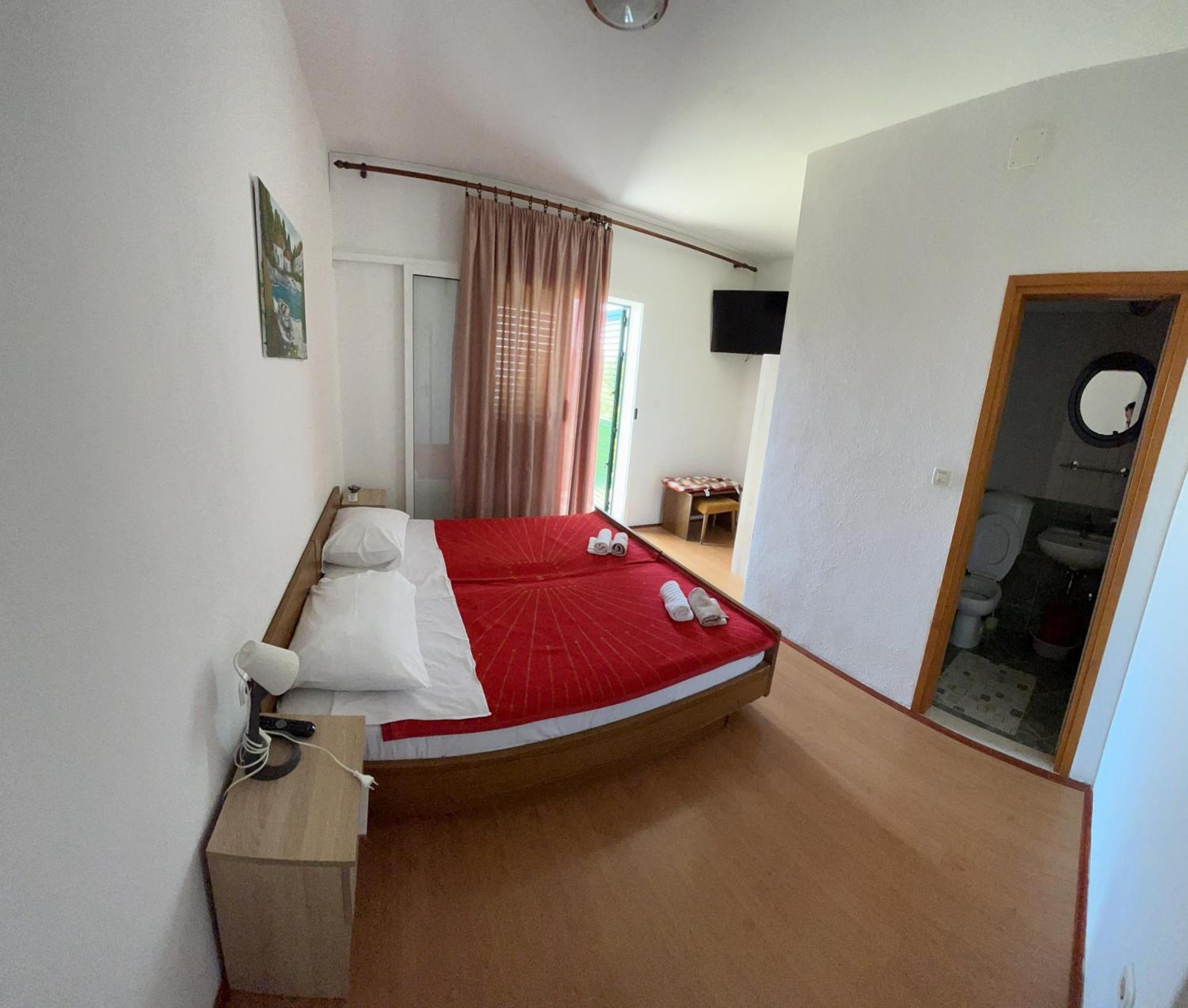 Rooms With Shared Kitchen "Milica" Drvenik  Luaran gambar
